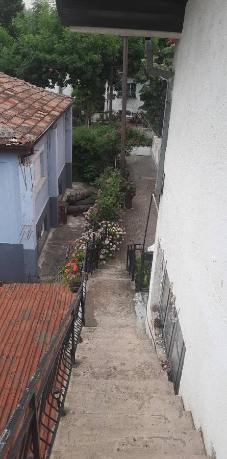Stan Za Iznajmuvanje So Parking,Blisku Do Centar. Kumanovo Exterior photo