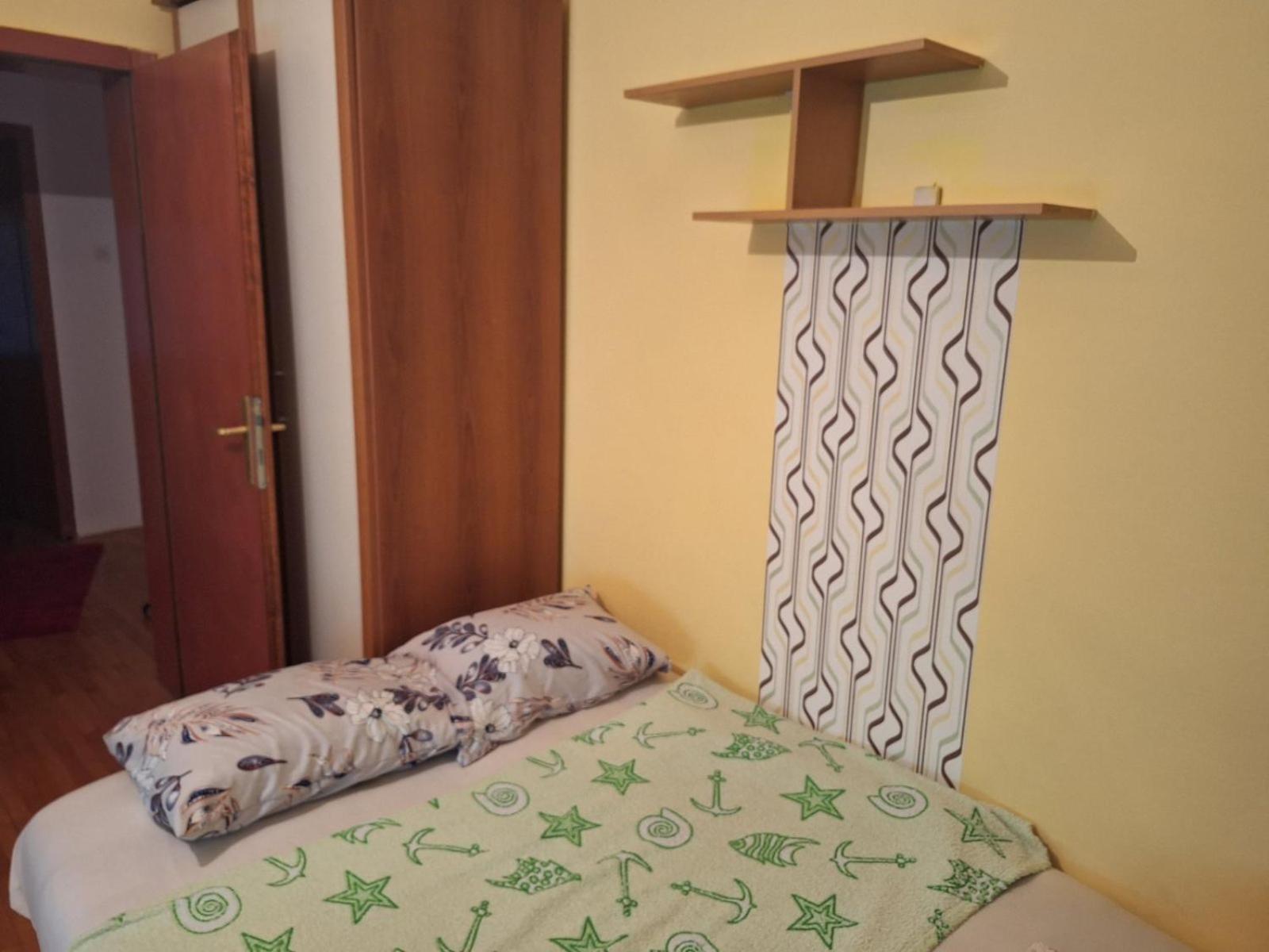 Stan Za Iznajmuvanje So Parking,Blisku Do Centar. Kumanovo Exterior photo